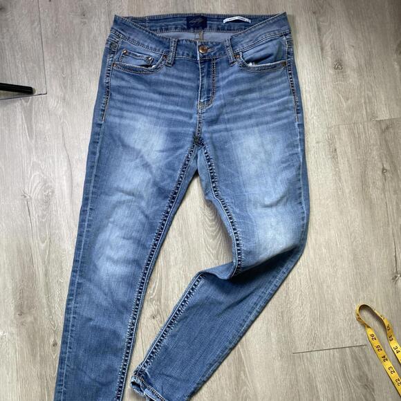 Daytrip Denim - Virgo Jeans Women’s Daytrip Blue Distressed Skinny 28 S
